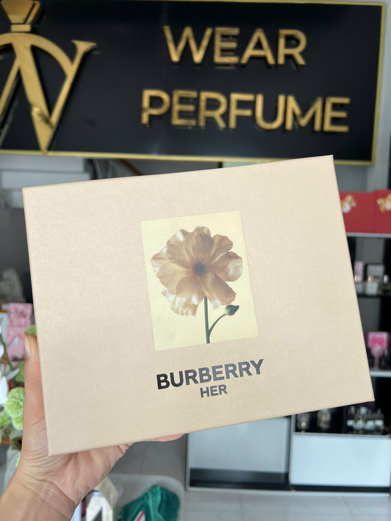  Set Nước Hoa Nữ Burberry Her 3 Món (EDP 100ml + EDP 10ml + Body Lotion 75ml) 