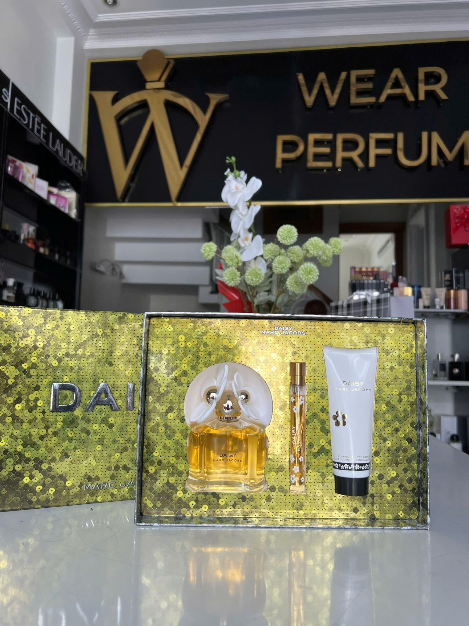  Gift Set Marc Jacobs Daisy EDT 3pcs (100ML + 10ML + Lotion 75ML) 