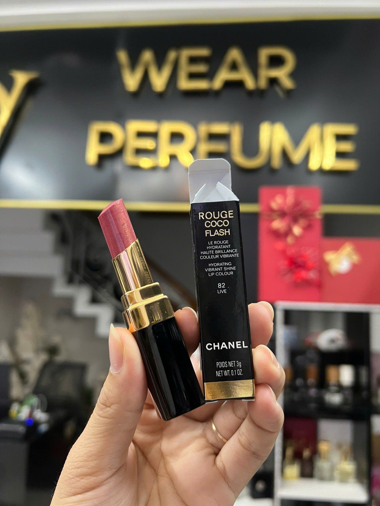  Son Chanel Rouge Coco Flash 82 Live - Màu Đỏ Nâu 