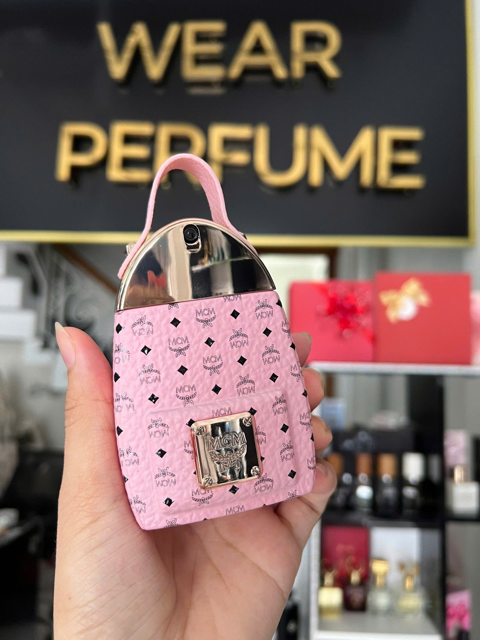 MCM Crush EDP Pink – wearperfume