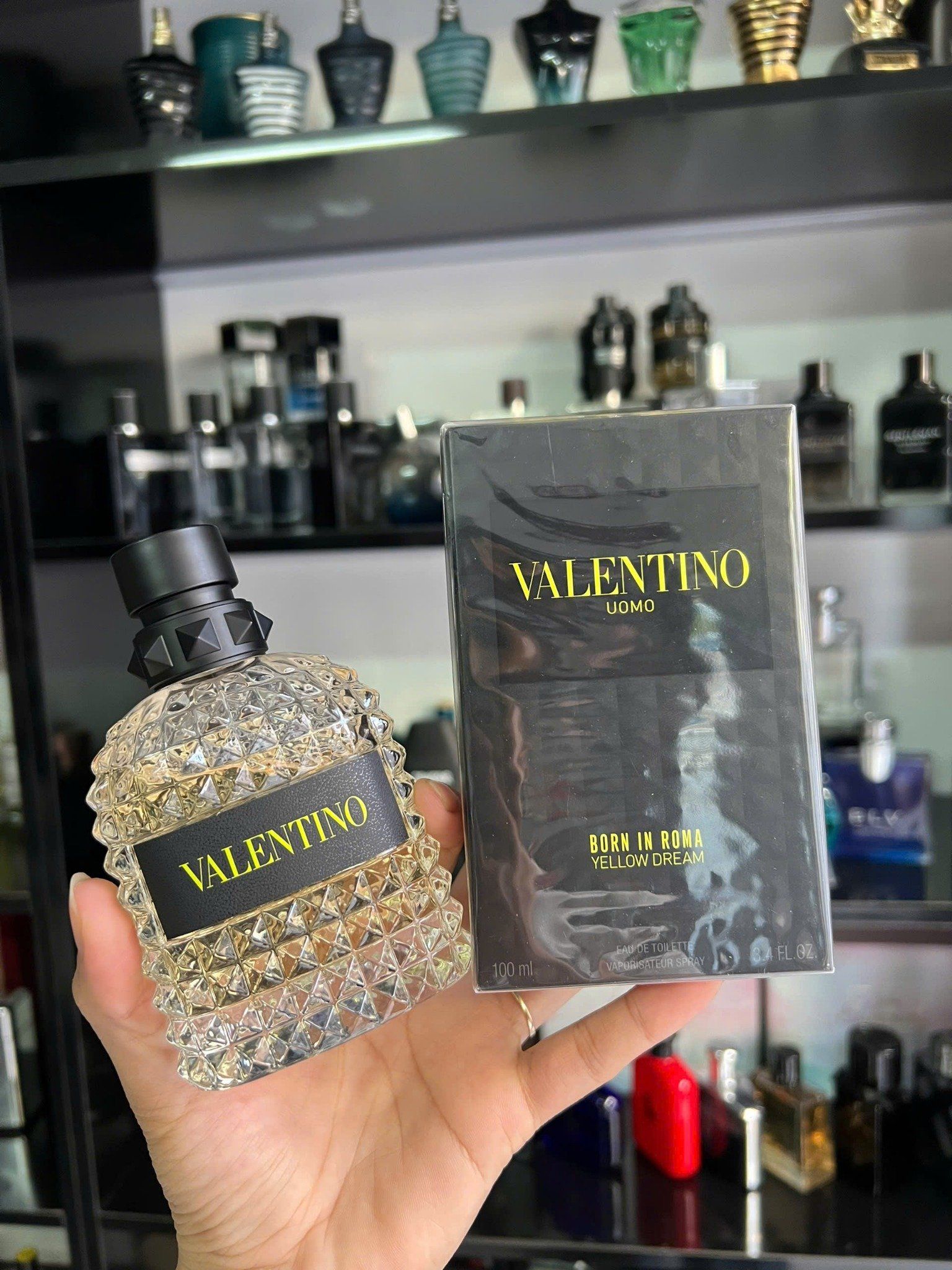  Valentino Uomo Born In Roma Yellow Dream EDT 