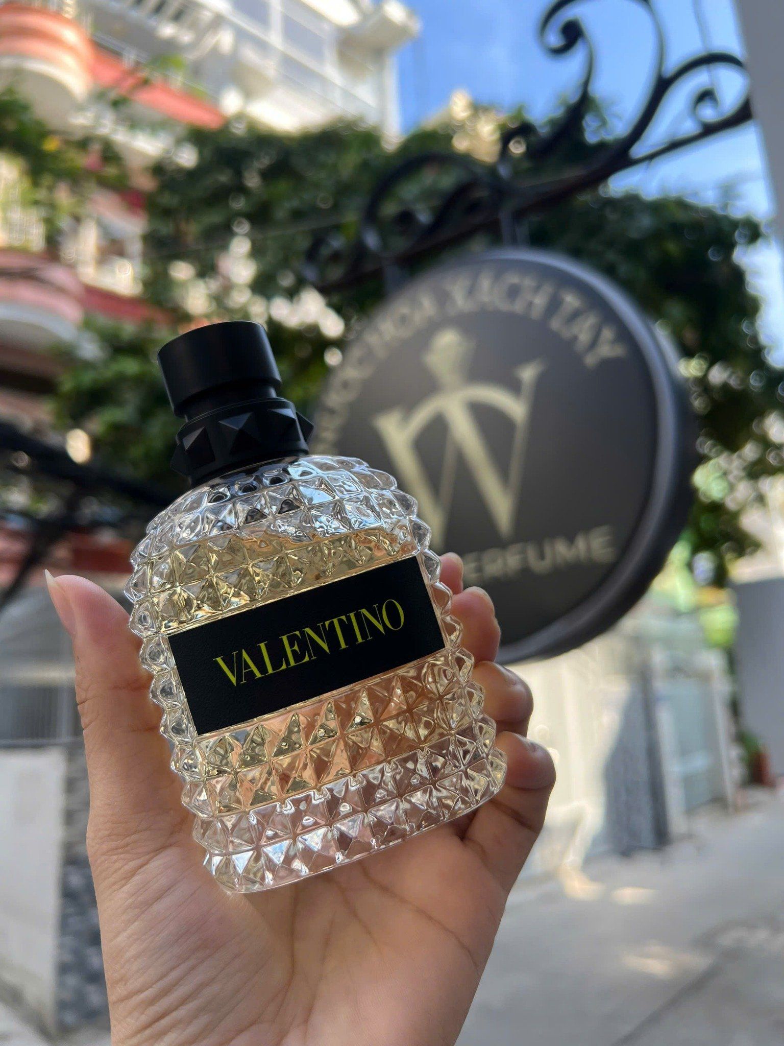  Valentino Uomo Born In Roma Yellow Dream EDT 