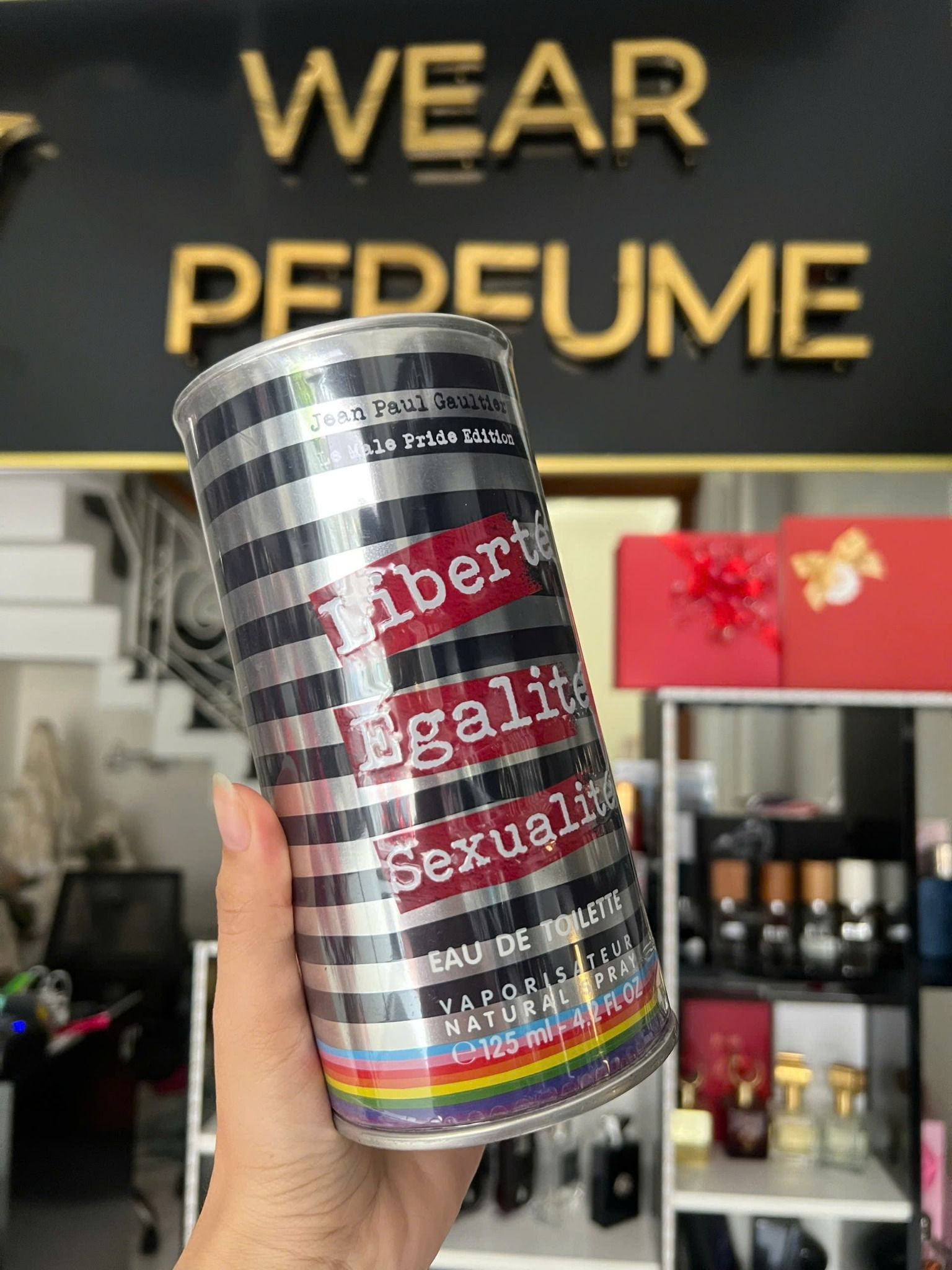  Jean Paul Gaultier Liberte Egalite Sexualite Le Male Pride Edition 