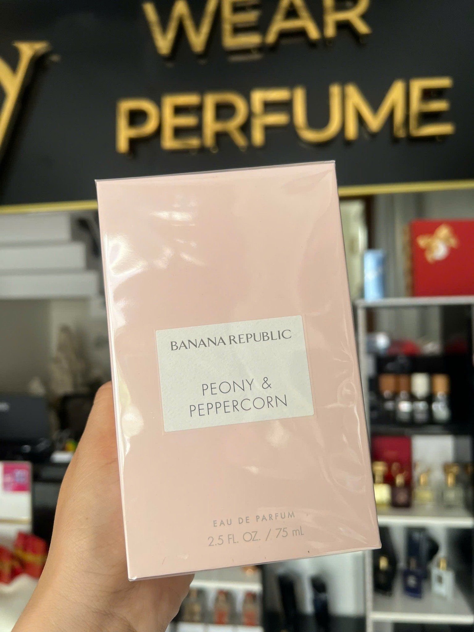  Banana Republic Peony & Peppercorn 