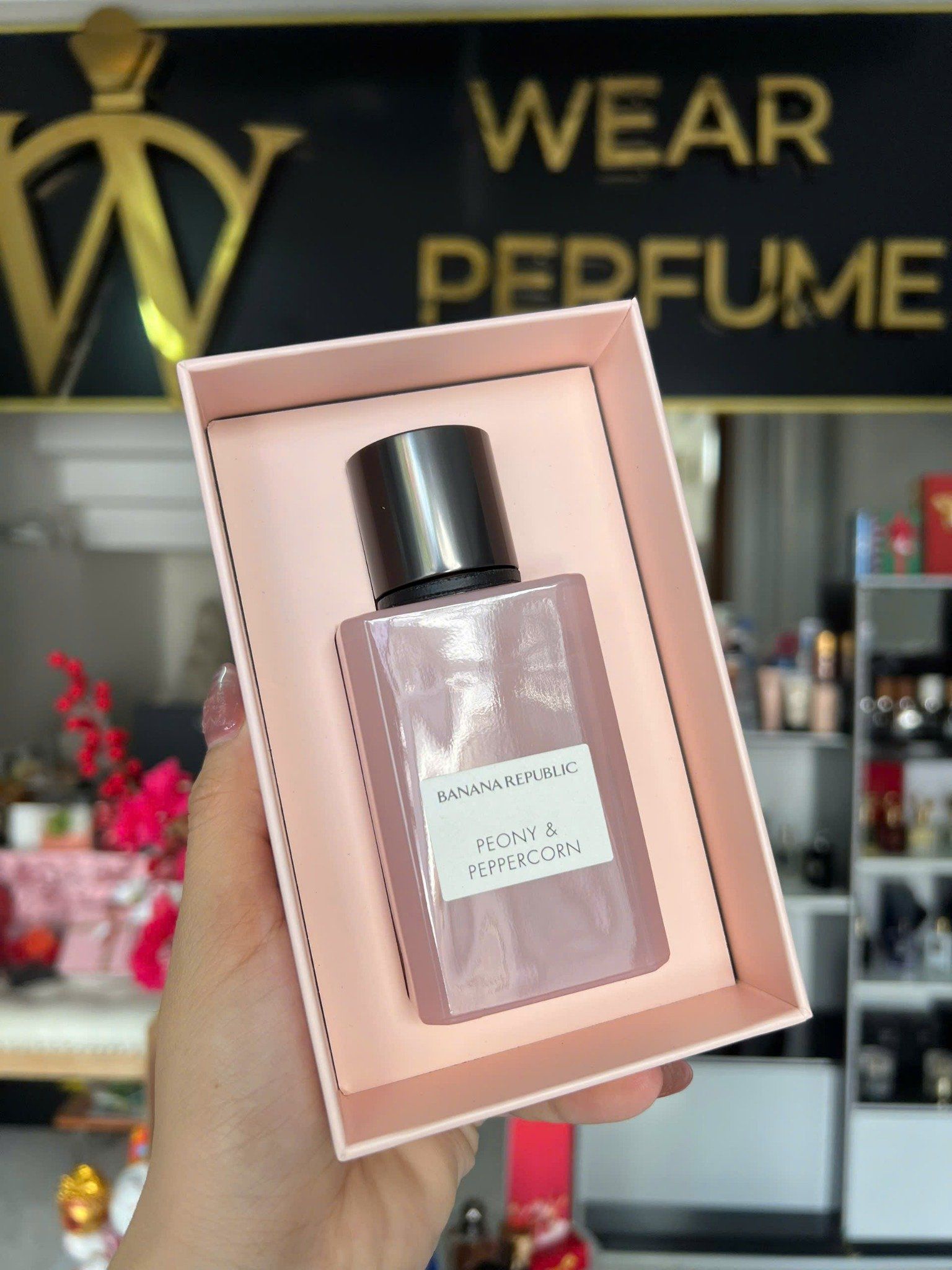  Banana Republic Peony & Peppercorn 