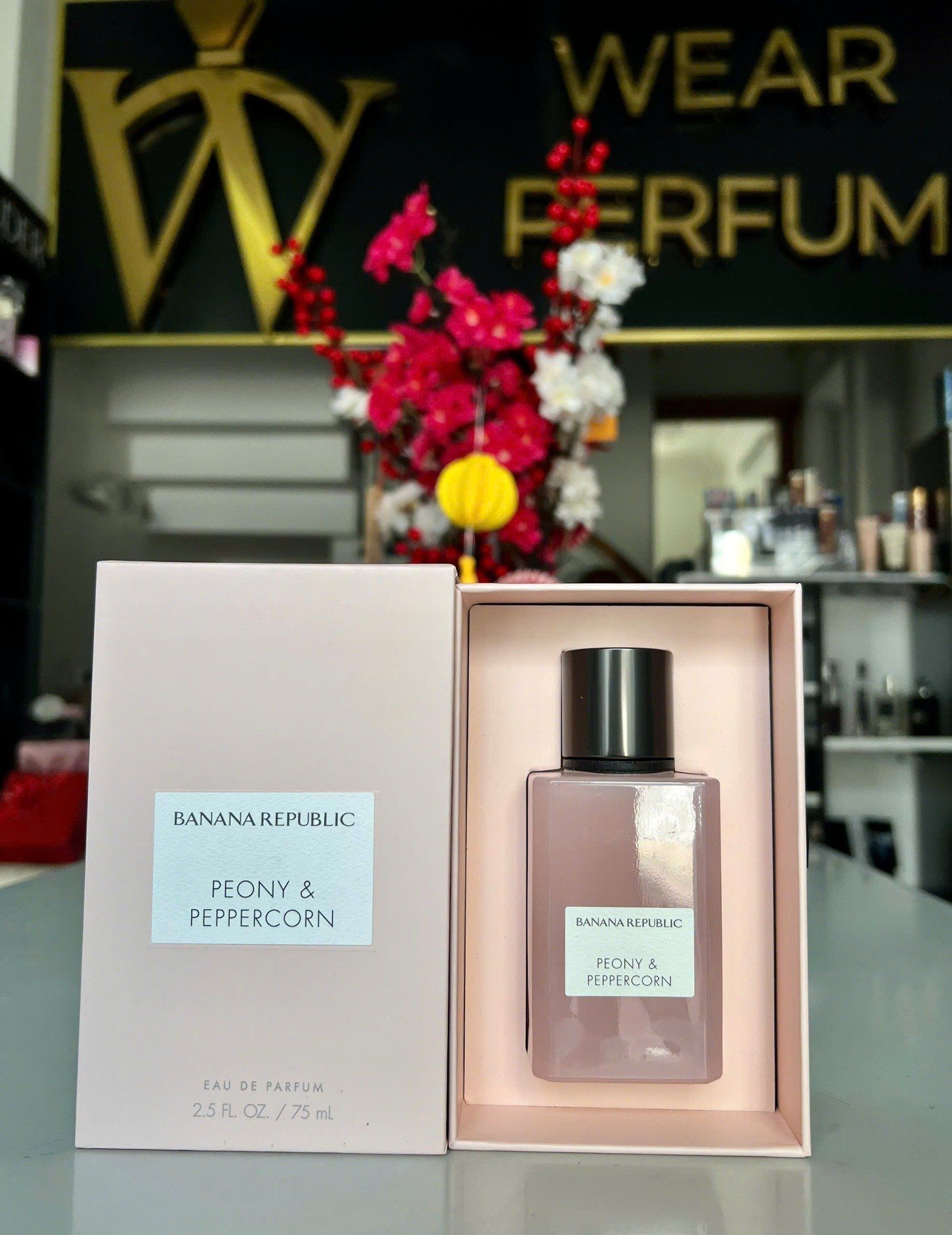  Banana Republic Peony & Peppercorn 