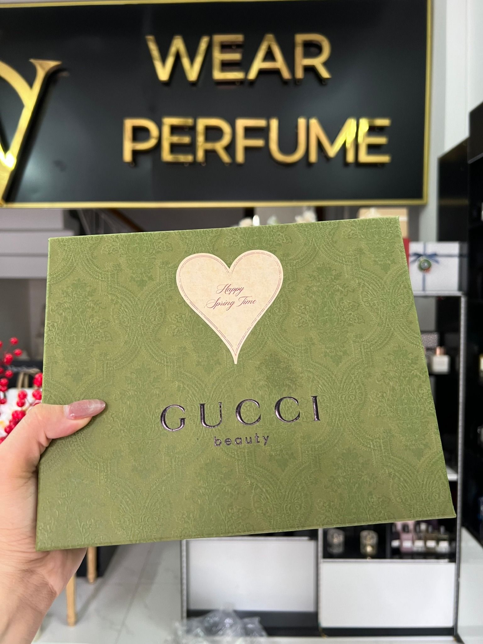  Gift Set Gucci Bloom 3pcs ( EDP 100ml & Lotion Dưỡng Da 100ml & EDP 10ml ) 