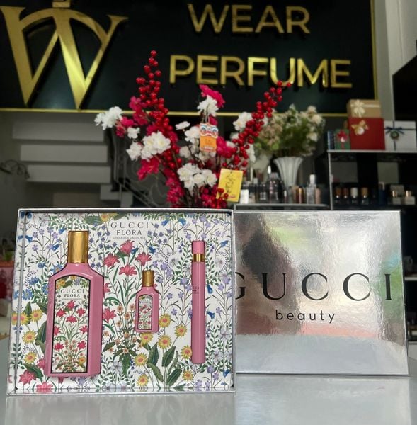  Gift Set Gucci Flora Gorgeous Gardenia Eau de Parfum 3pcs ( EDP 100ml & EDP 5ml & EDP 10ml ) 