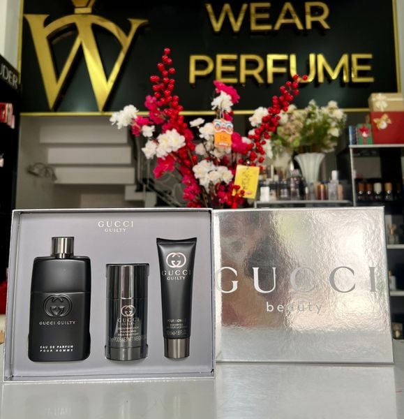  Gift Set Gucci Guilty Pour Homme Eau de Parfum 3pcs ( EDP 90ml & EDP 15ml & Deodorant Stick 75g ) 