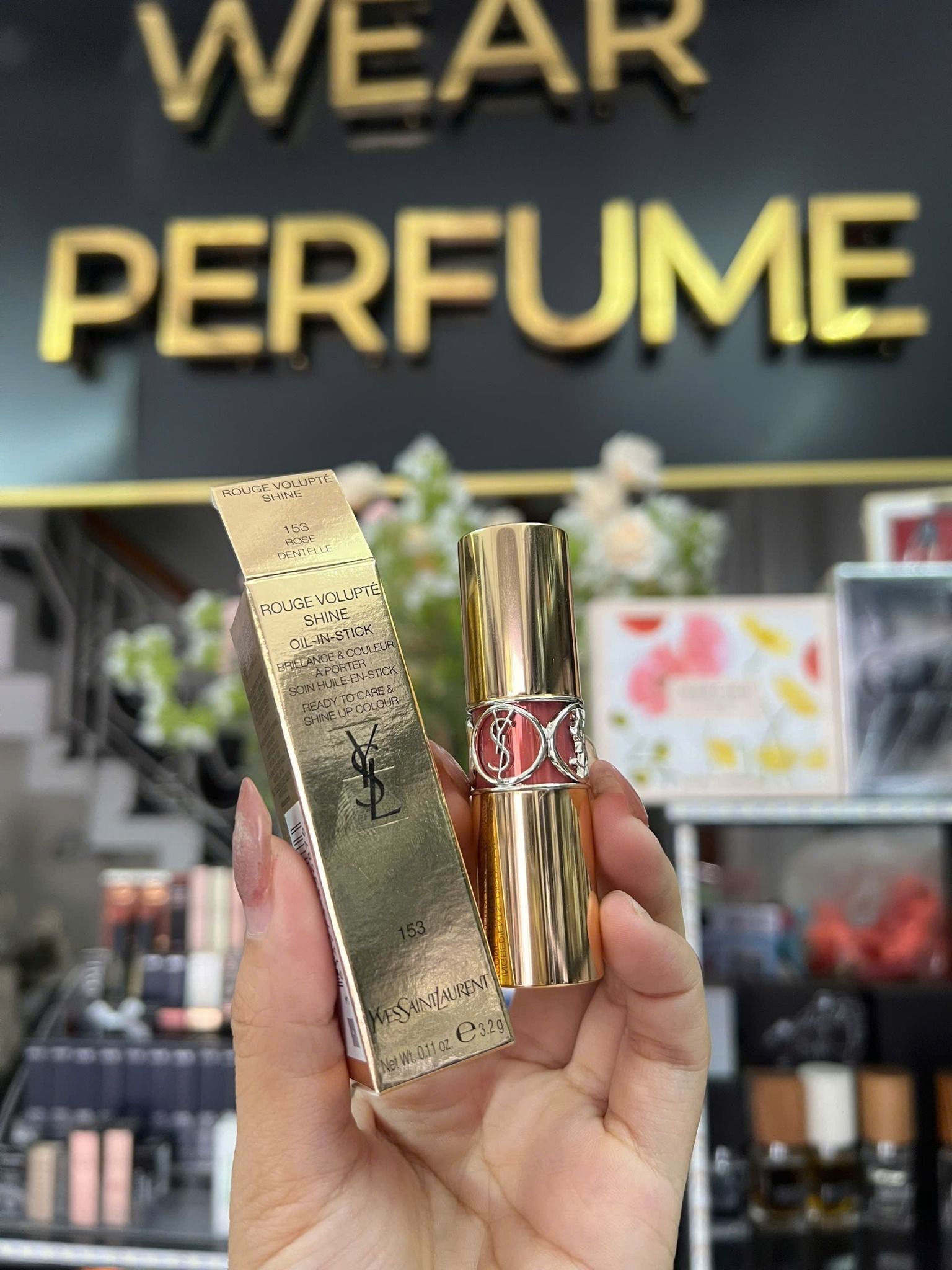  Son Dưỡng Yves Saint Laurent YSL Rouge Volupte Shine 153 Rose Dentelle- Màu Hồng Đất 