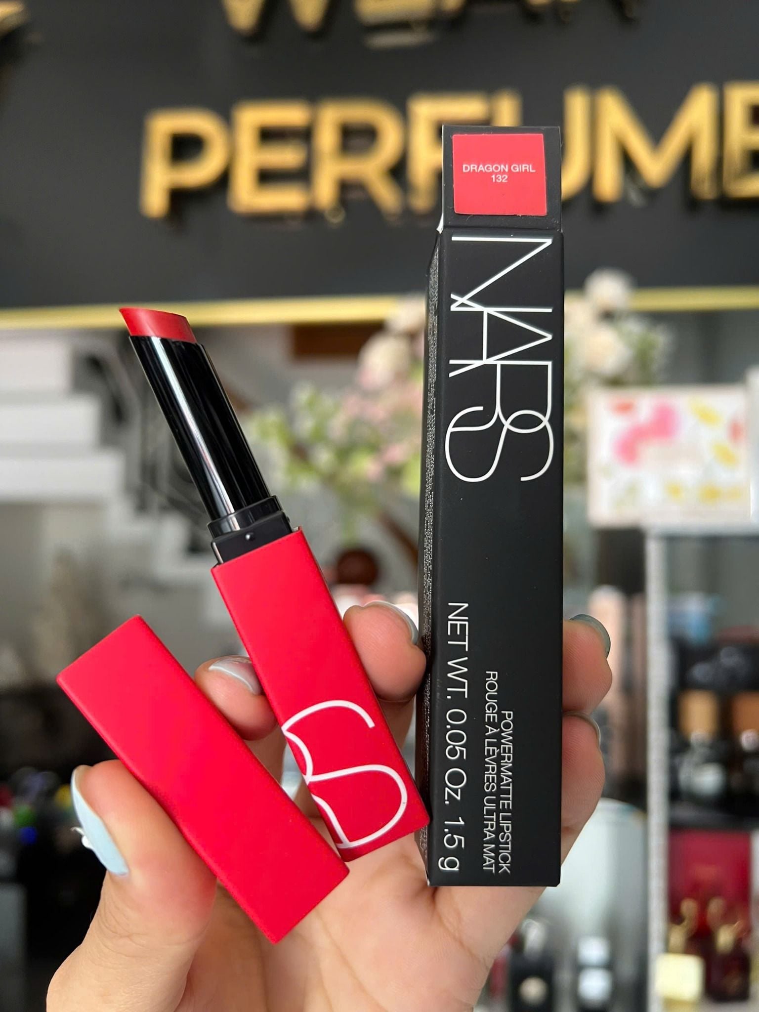  Son Nars Powermatte Lipstick 132 Dragon Girl - Màu Đỏ Ruby 