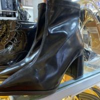  BOÔT NGẮN MŨI NHỌN CAO GÓT VUÔNG 