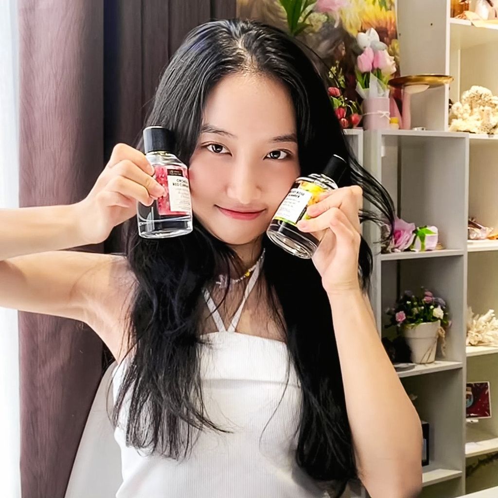 Xịt Thơm Tóc, Nước Hoa Tóc Cao Cấp Bổ Sung Dưỡng Tóc 100mL HENY GARDEN