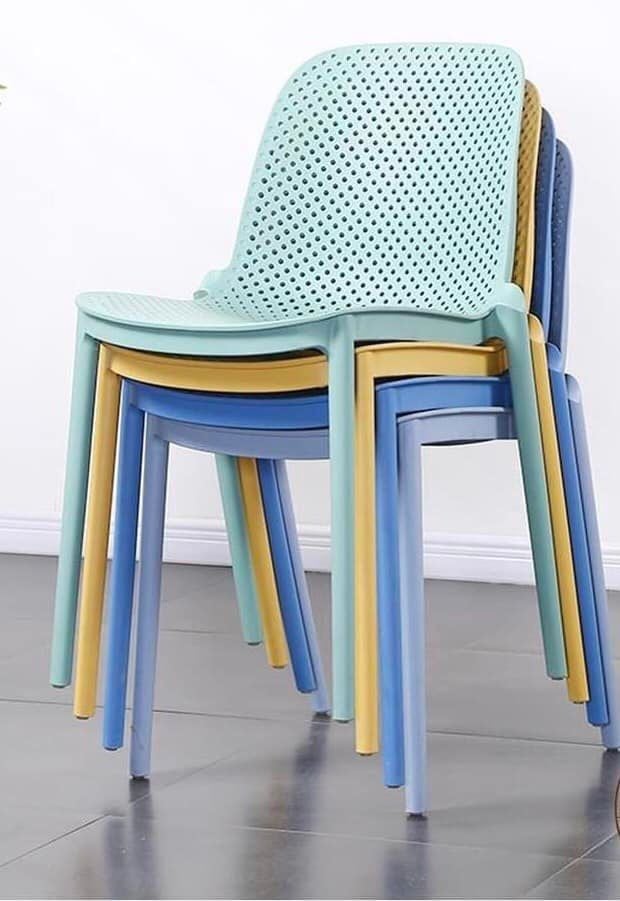 GHẾ CAFE NHỰA NGUYÊN SINH