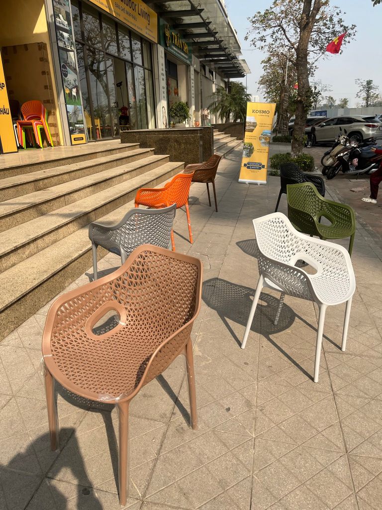 Ghế nhựa nguyên sinh