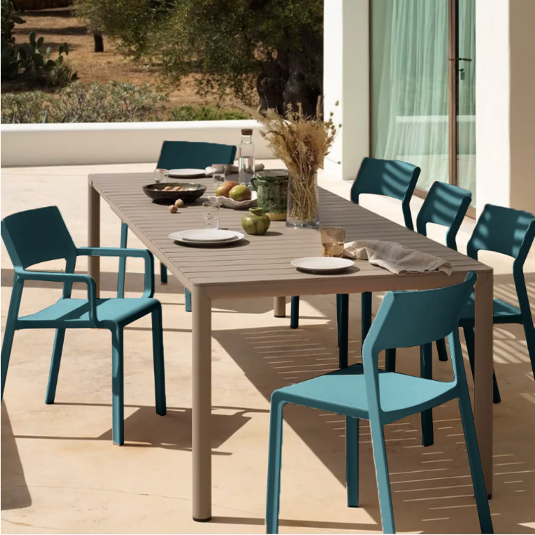 BÀN NHỰA NHẬP KHẨU Tevere 210 Extensible