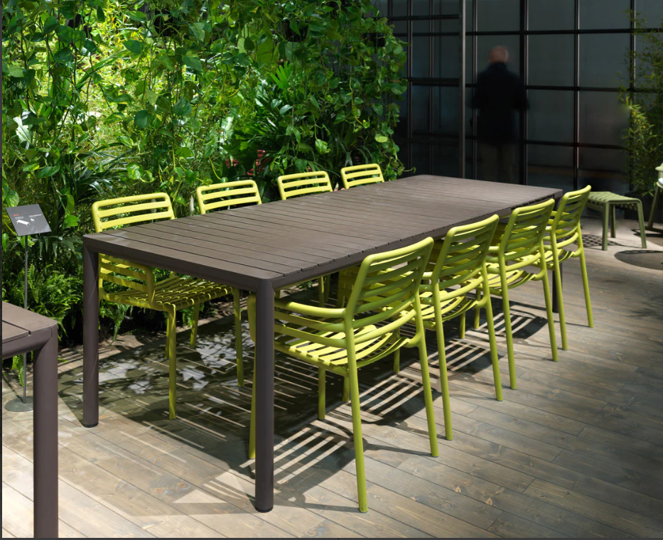 BÀN NHỰA NHẬP KHẨU Tevere 210 Extensible