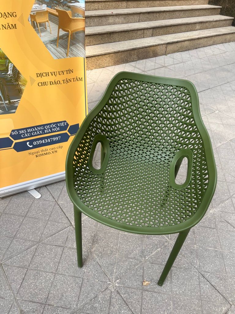 Ghế nhựa nguyên sinh