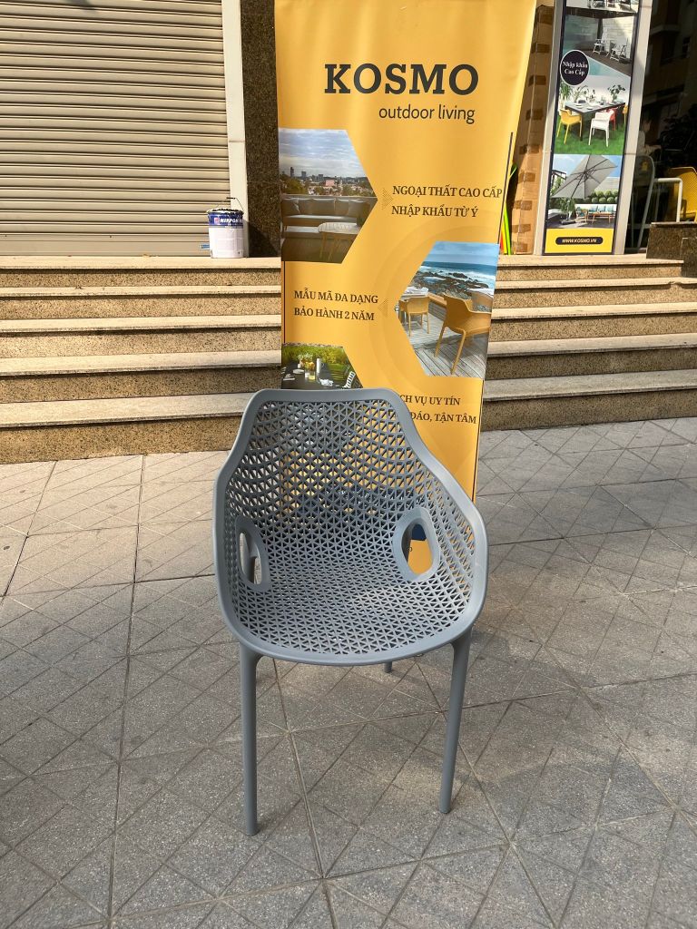 Ghế nhựa nguyên sinh