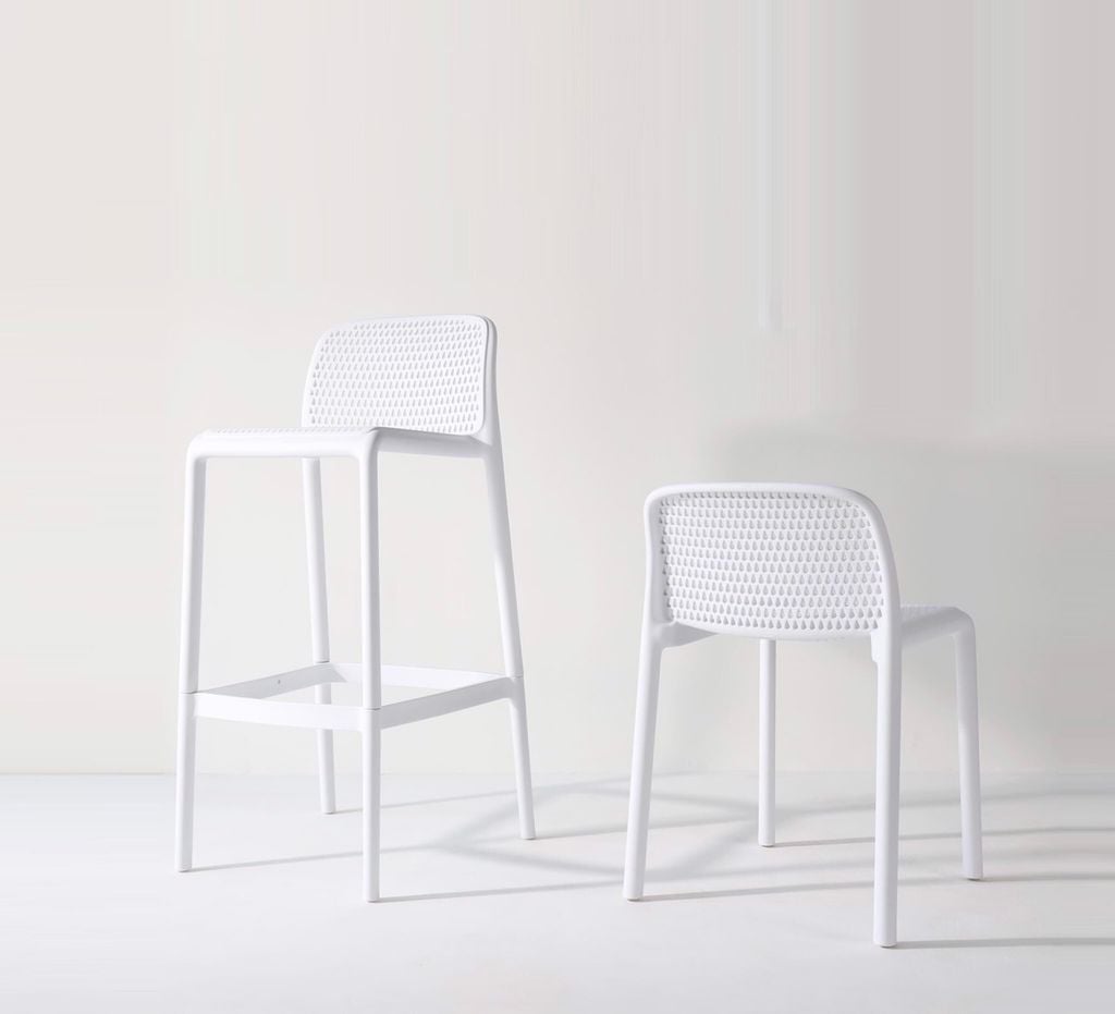 GHẾ CAFE NHỰA NGUYÊN SINH