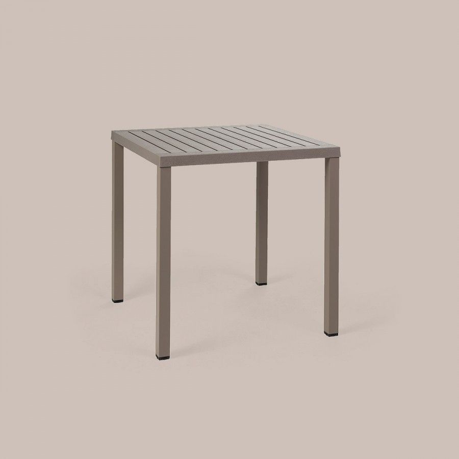 BÀN NHỰA NHẬP KHẨU CUBE 70X70