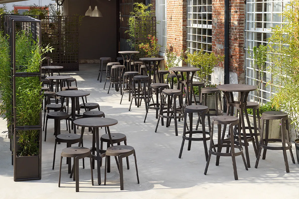 BÀN NHỰA NHẬP KHẨU COMBO 60