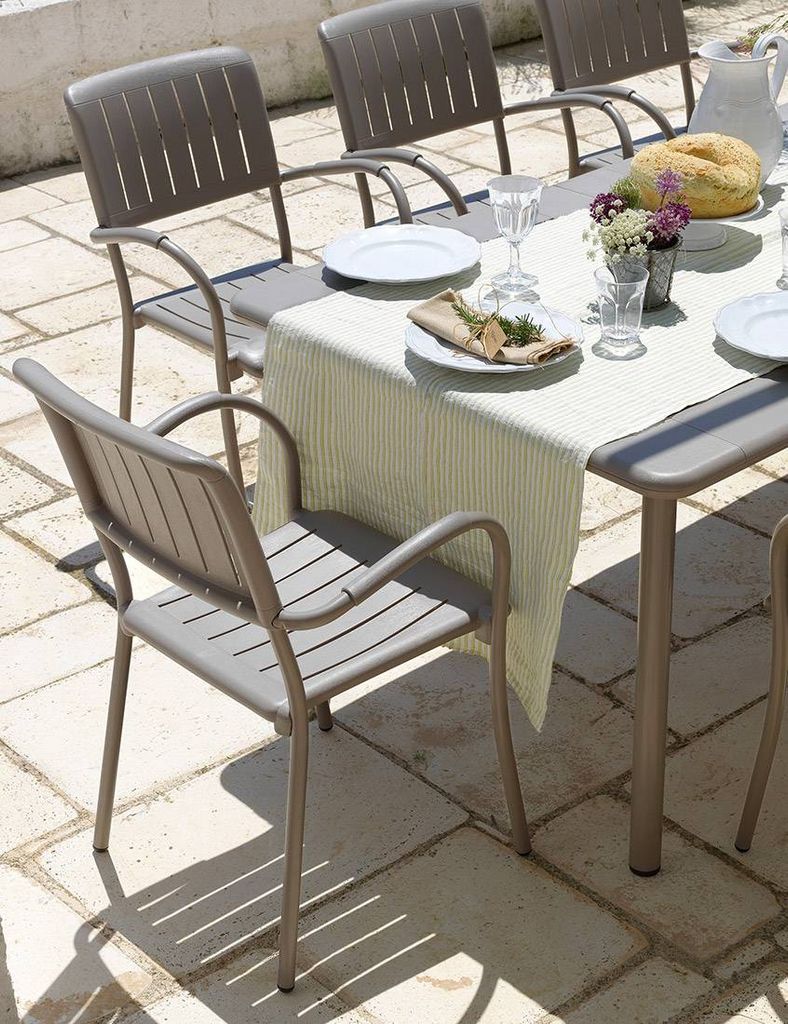 BÀN NHỰA NHẬP KHẨU MỞ RỘNG MAESTRALE 220