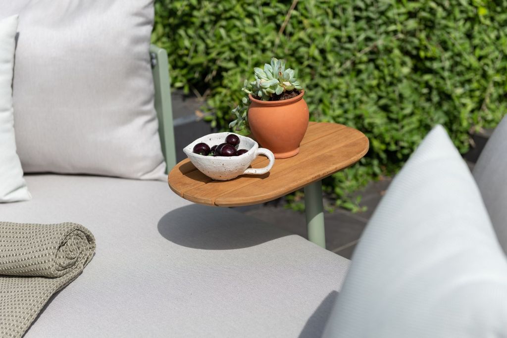 Mica Daybed