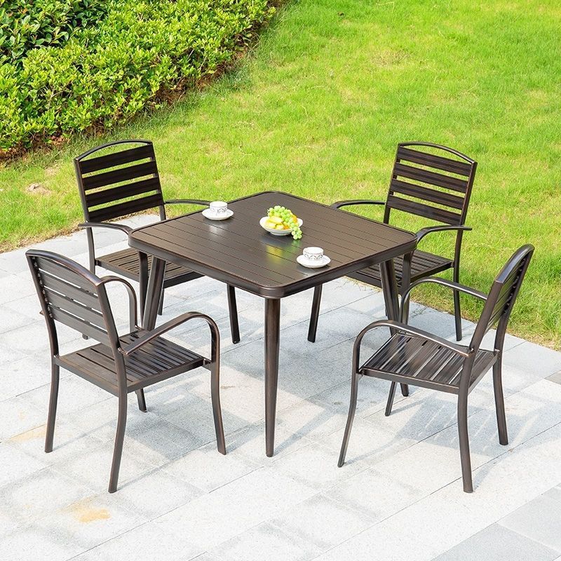 Bàn nhôm đúc nhập khẩu D90