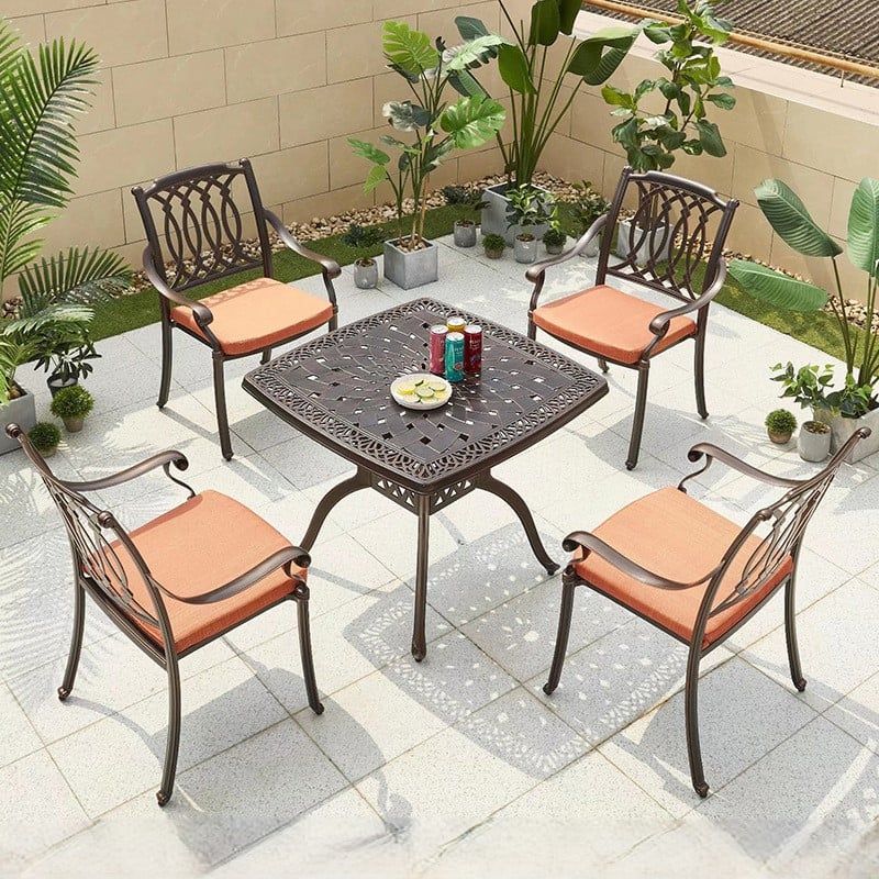 Bàn nhôm đúc nhập khẩu 90