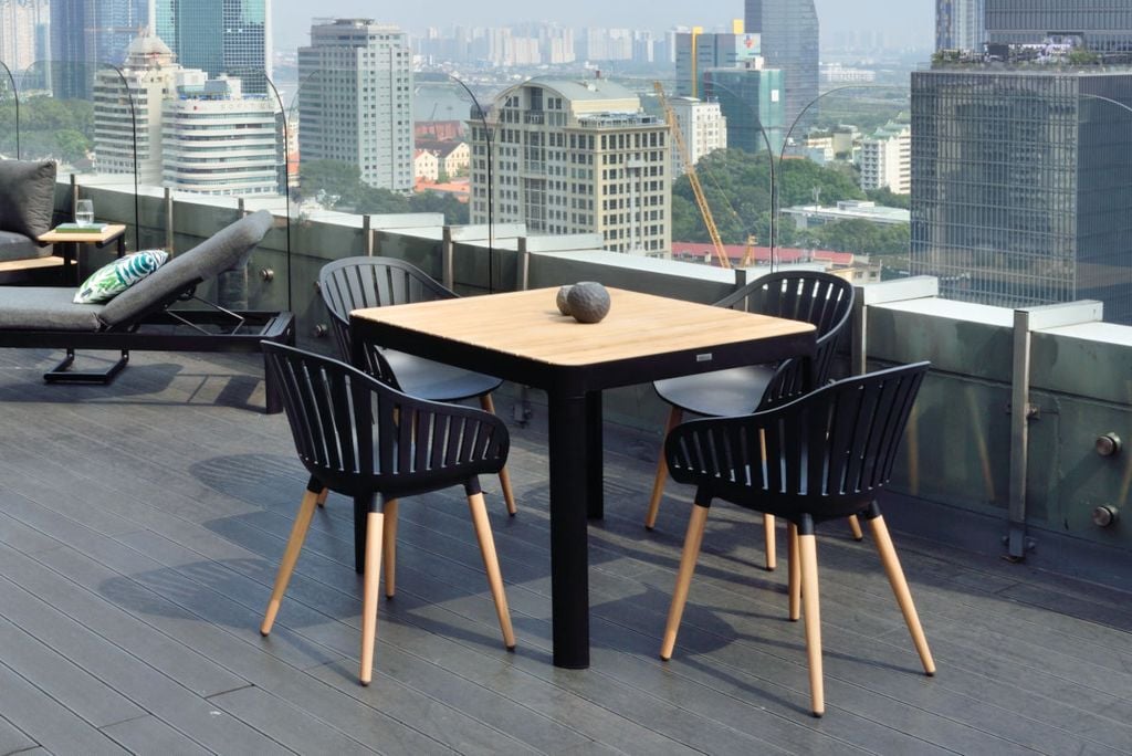 Bộ Bàn Ghế Cafe Ngoài Trời 4 Ghế Nhựa Tái Chế/ 1 Bàn - PORTALS NASSAU 95/ Dark