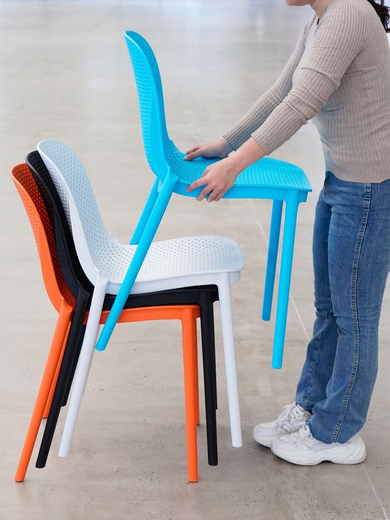 GHẾ CAFE NHỰA NGUYÊN SINH