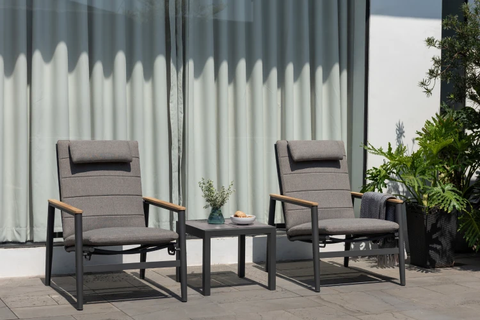  Bàn vuông Urbanite 51 