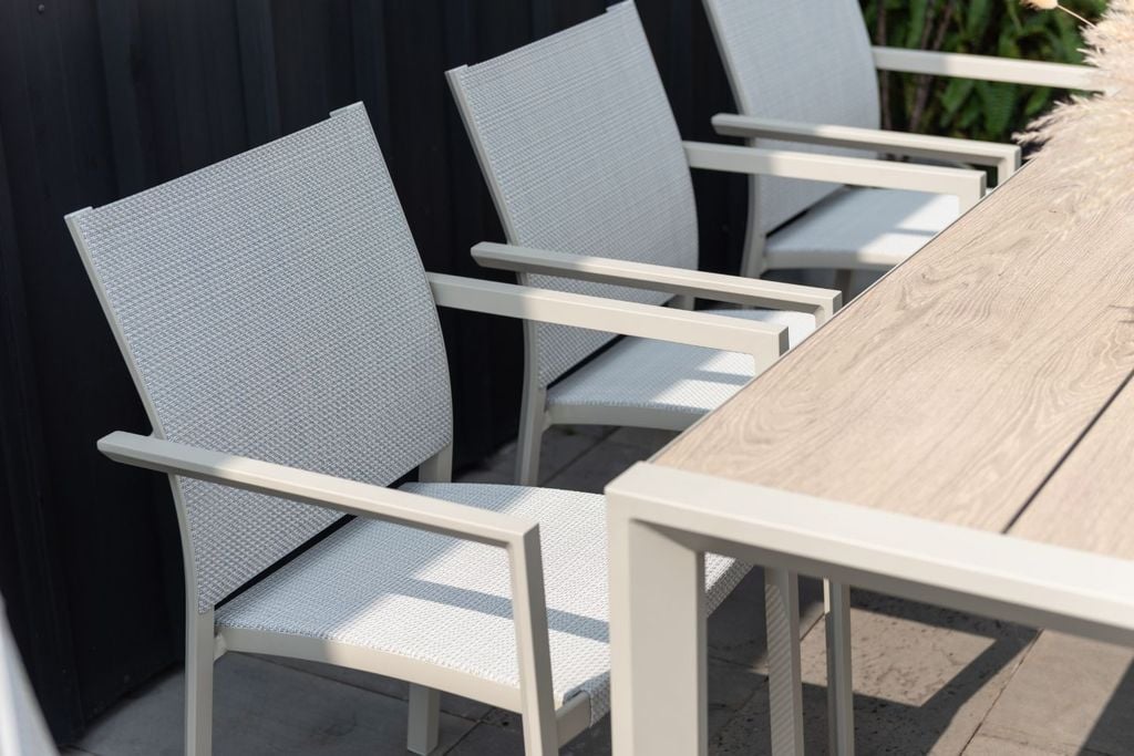 Bộ Bàn Ghế Ăn Urbanite 8-seater Dining
