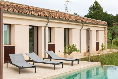  Ghế tắm nắng Urbanite Stacking Wheel Lounger 