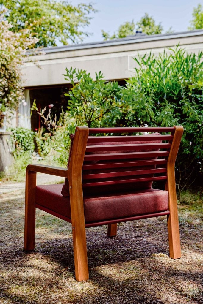 SOMERSET ARMCHAIR
