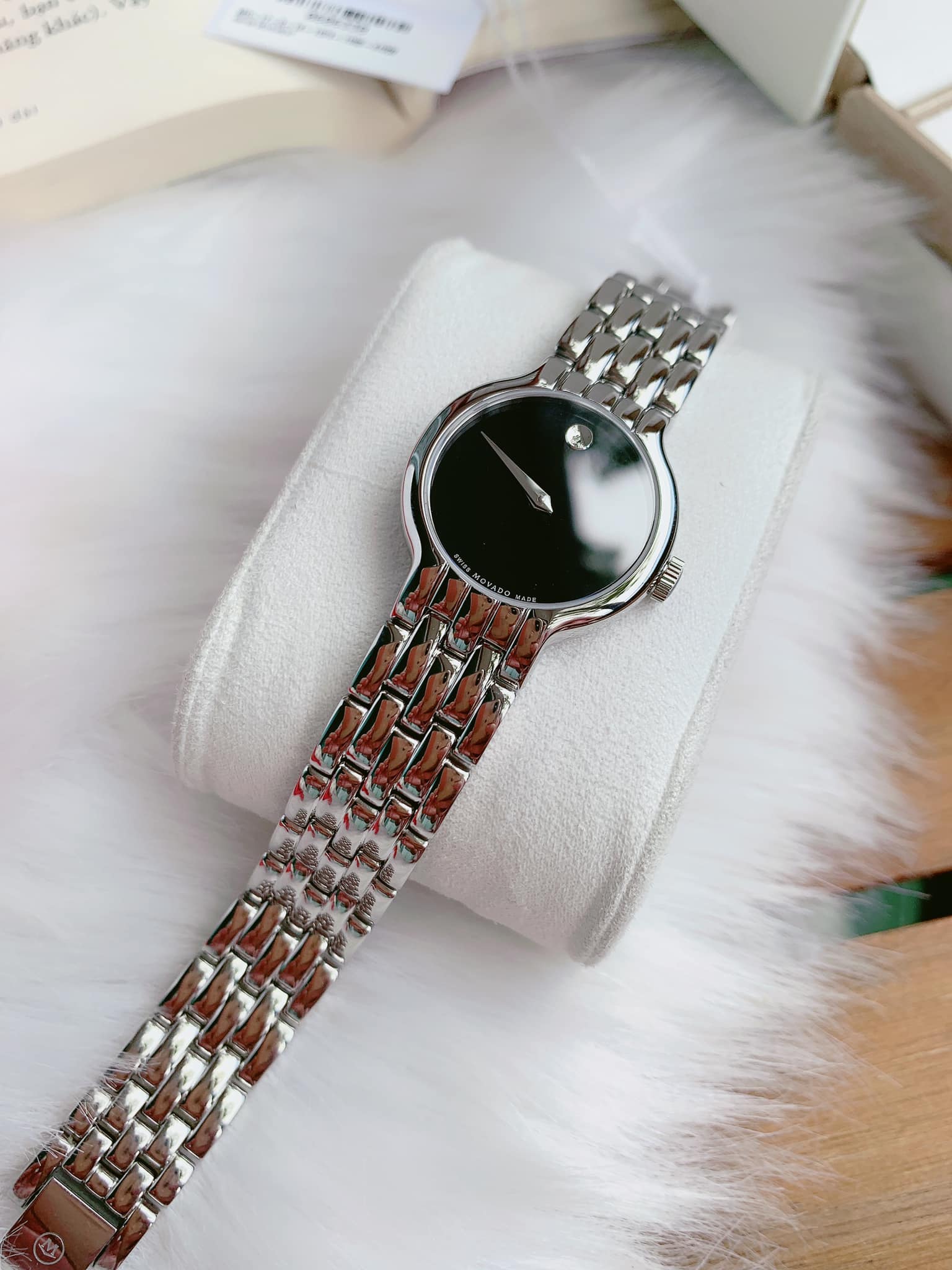 Movado 28mm Nữ 0606338 VNLUX Đồng hồ chính hãng