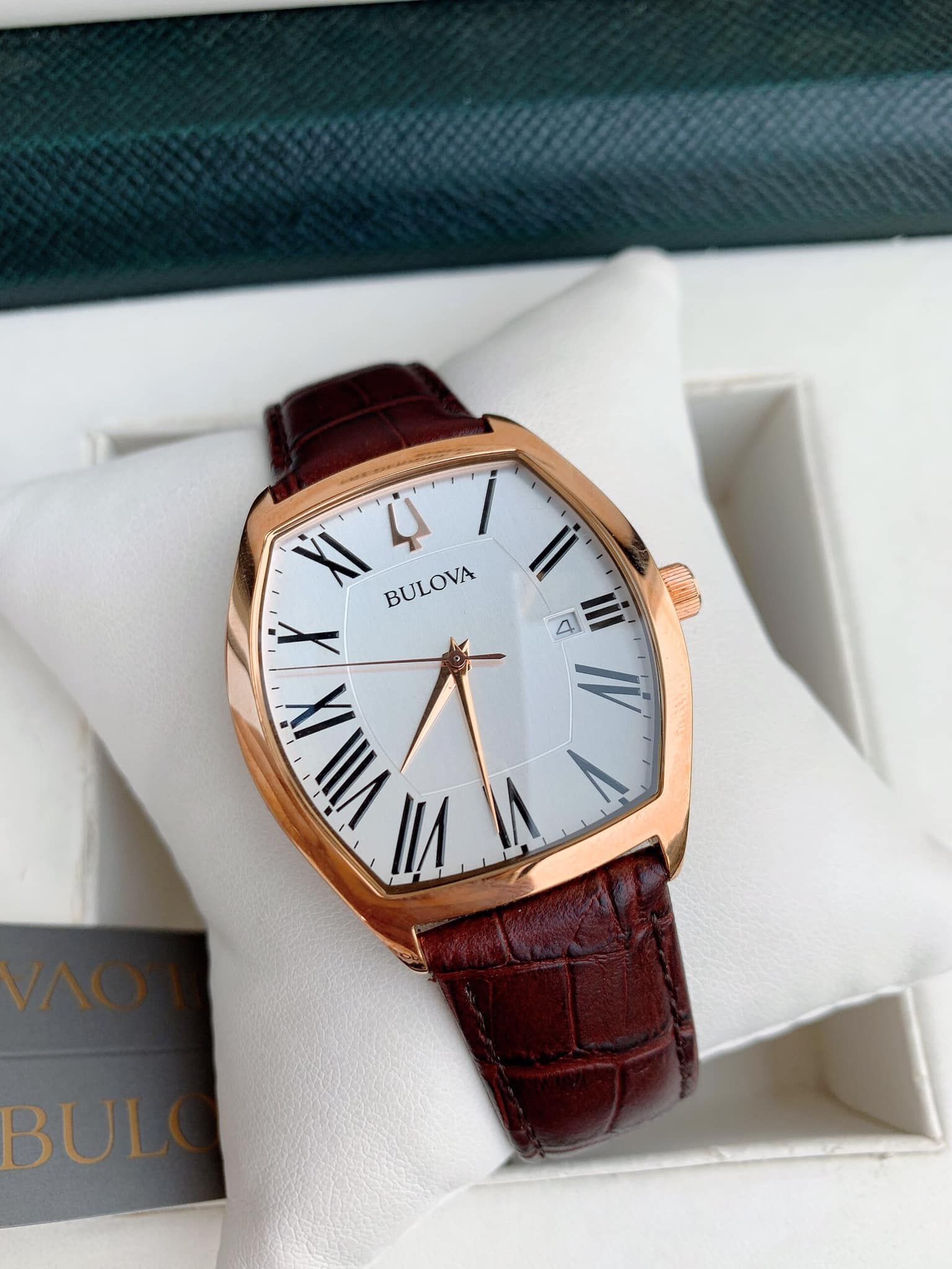 Bulova 42mm Nam 97B173 VNLUX ng h ch nh h ng