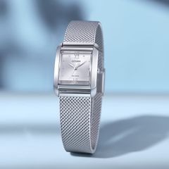 Citizen 28x22mm Nữ EW5590-62A