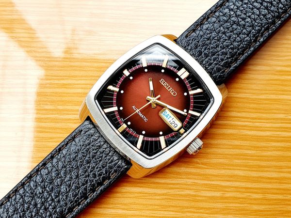 Seiko 41mm Nam SNKP25-VNLUX Đồng hồ chính hãng