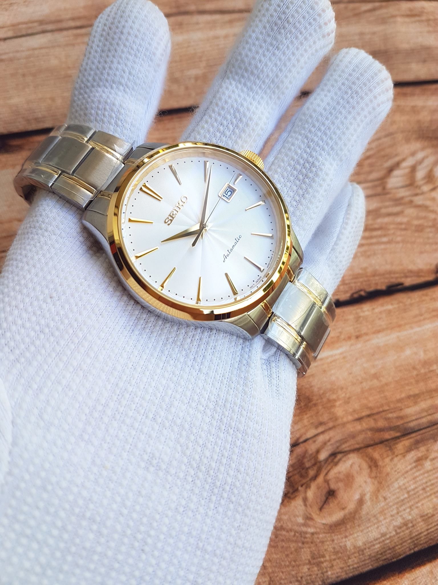 VnLux Chuyen ban ng h Seiko SRP704 uy tin t i Vi t Nam