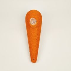 Bàn cào móng sisal hình củ cà rốt FOFOS