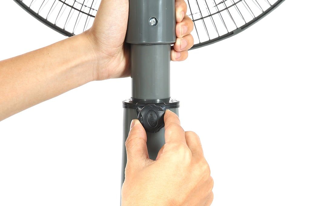 Quạt lửng Senko L1638