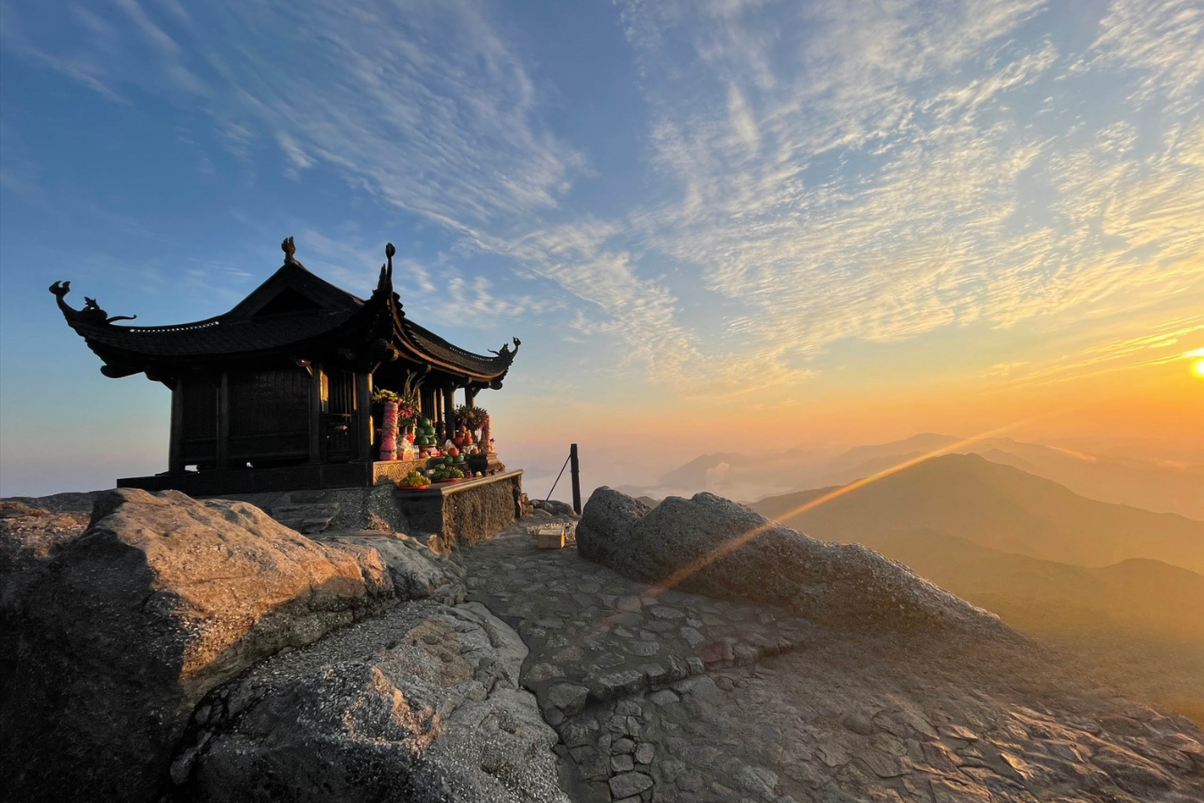Tour Quảng Ninh: Hà Nội - Chùa Yên Tử | 1 ngày