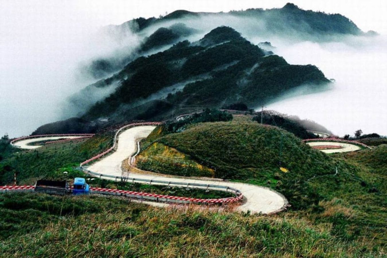 Tour Mộc Châu - Điện Biên - Mường Phăng | 3 ngày 2 đêm