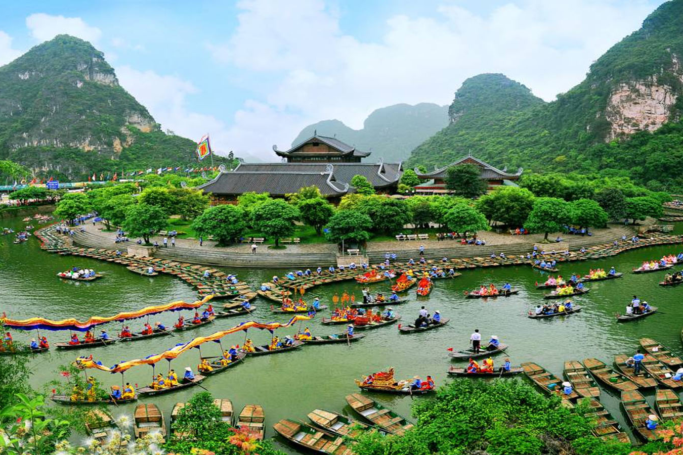 Tour Ninh Bình: Chùa Bái Đính - Tràng An - Hang Múa | 1 ngày