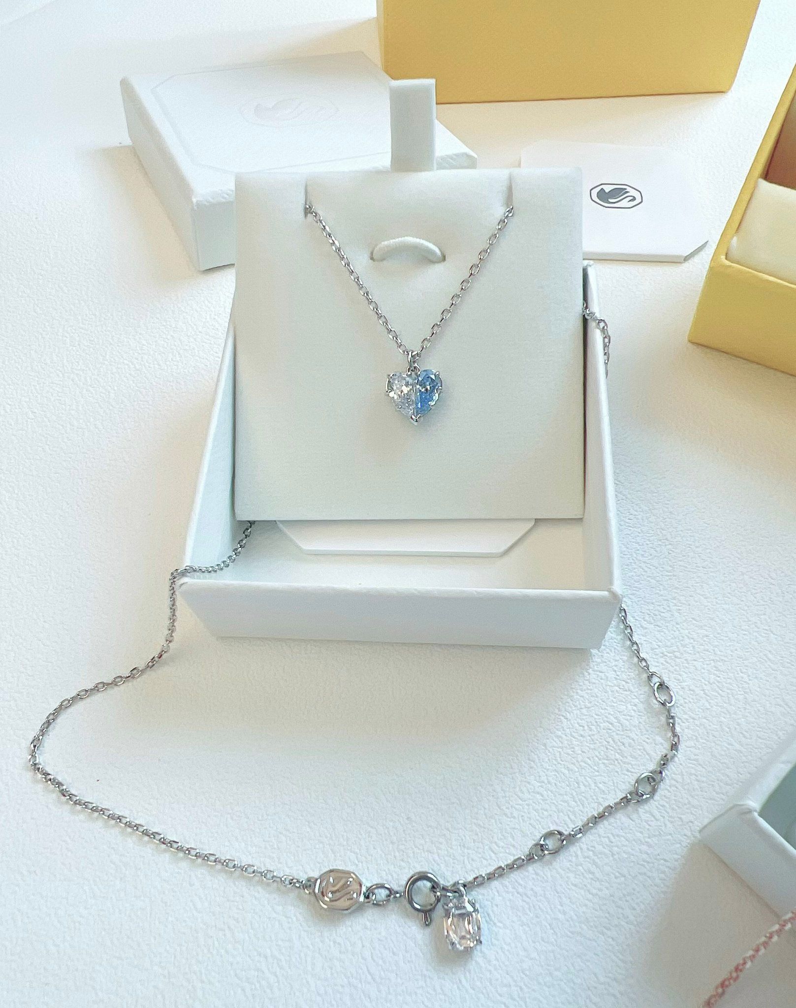  Gema 520 pendant Heart, Blue, Rhodium plated 