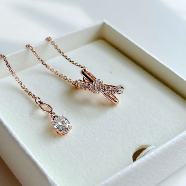  Hyperbola pendant Mixed cuts, Twist, White, Rose gold-tone plated 