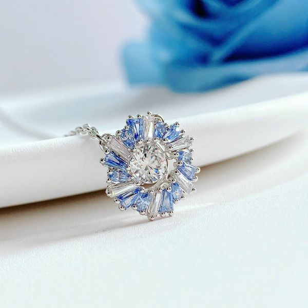  Idyllia pendant Mixed cuts, Flower, Blue, Rhodium plated 