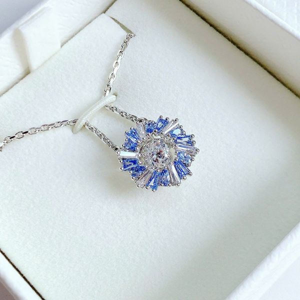  Idyllia pendant Mixed cuts, Flower, Blue, Rhodium plated 